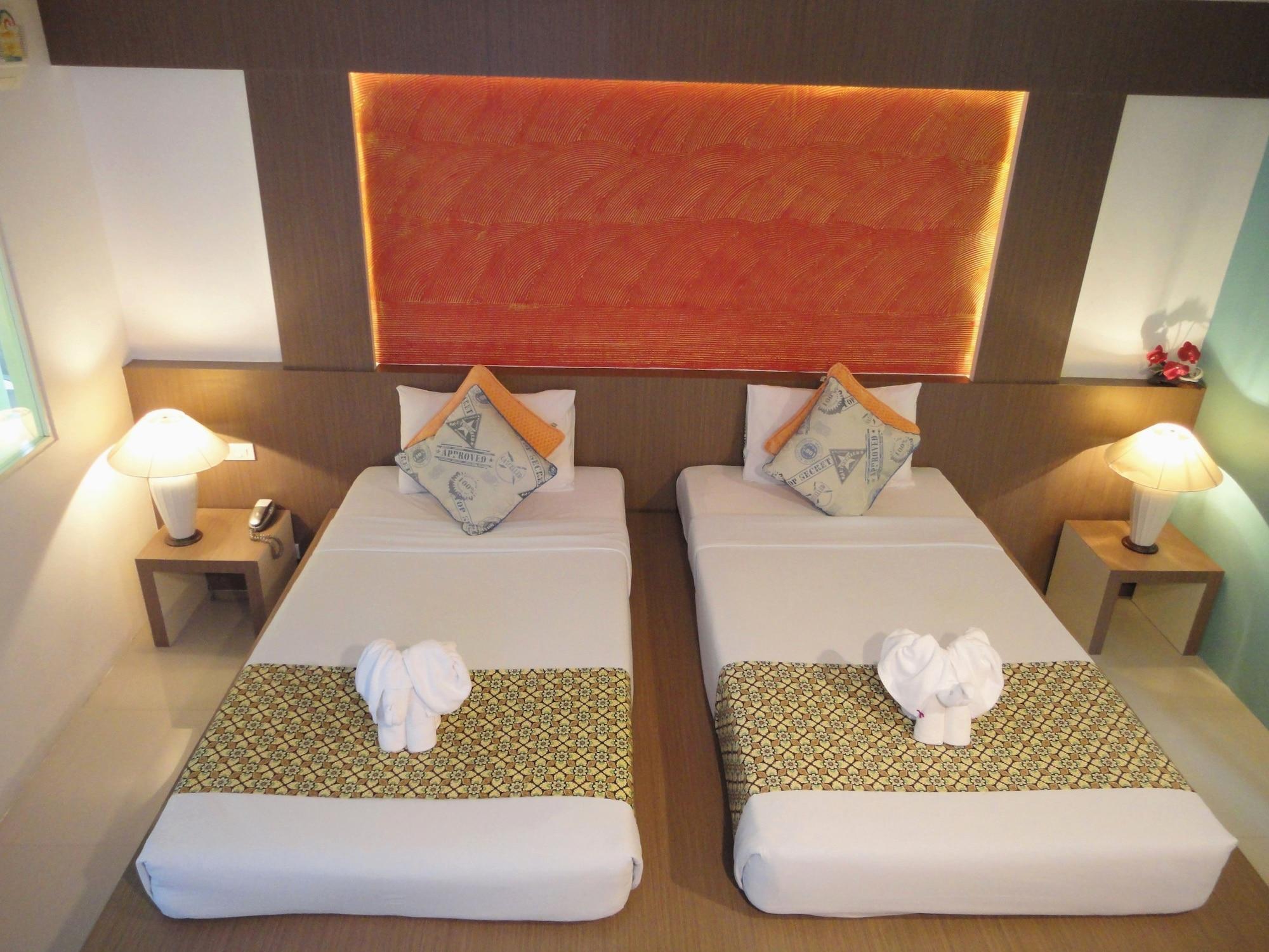 La Moon At Phuket - Sha Extra Plus Exterior photo